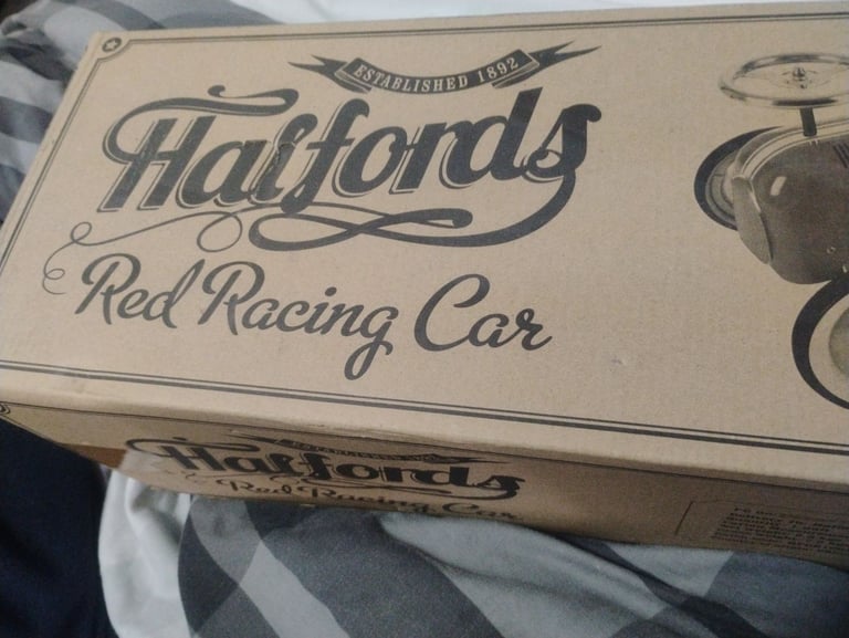 Halfords red racing car 