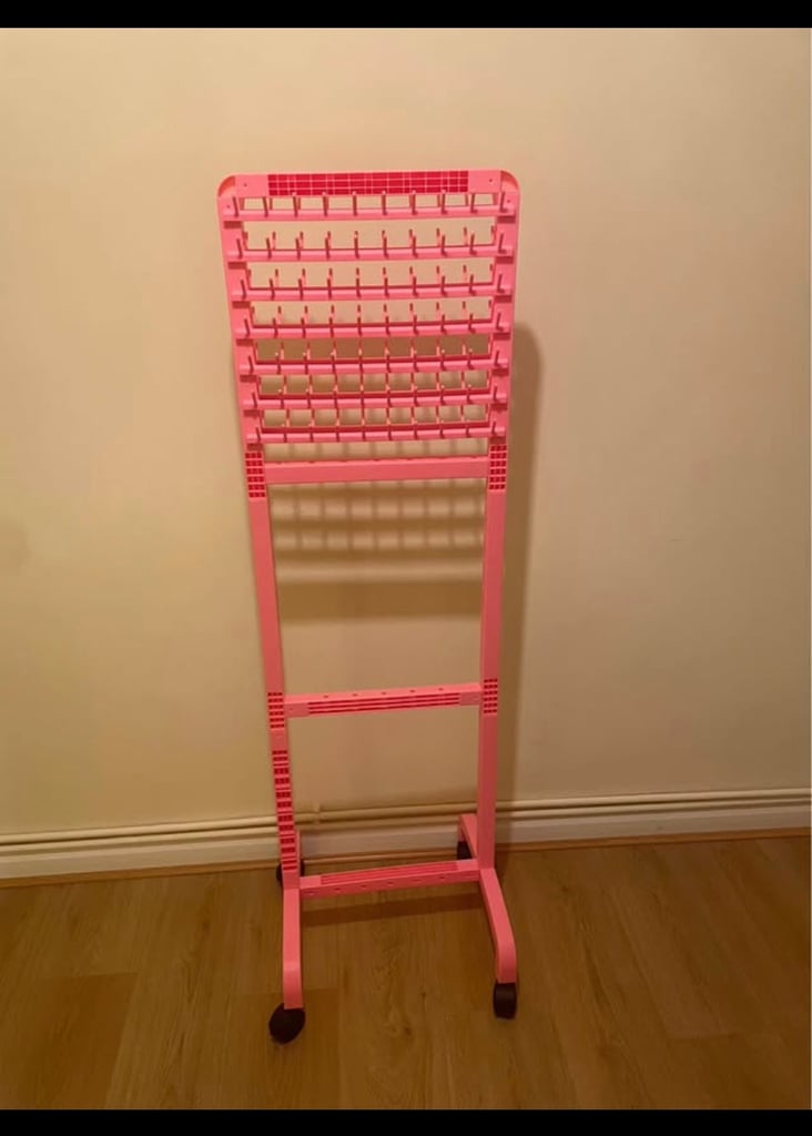 Pink Adjustable Braiding Rack
