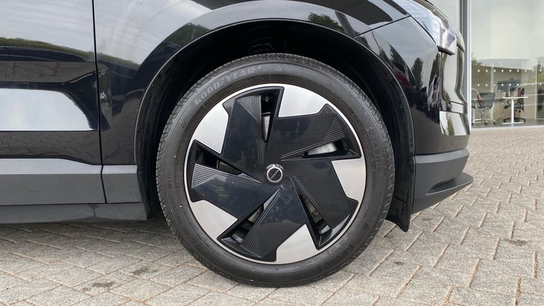 2024 Volvo EX30 315kW Twin Motor Performance Plus 69kWh 5dr Auto Electric Estate Estate Electric ...