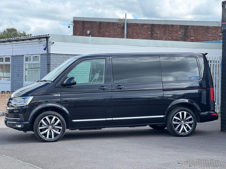 2017 Volkswagen Caravelle 2.0 BiTDI BlueMotion Tech Executive DSG Euro 6 (s/s) 5dr MPV Diesel Aut...