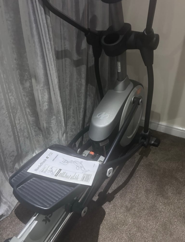 Cross trainer