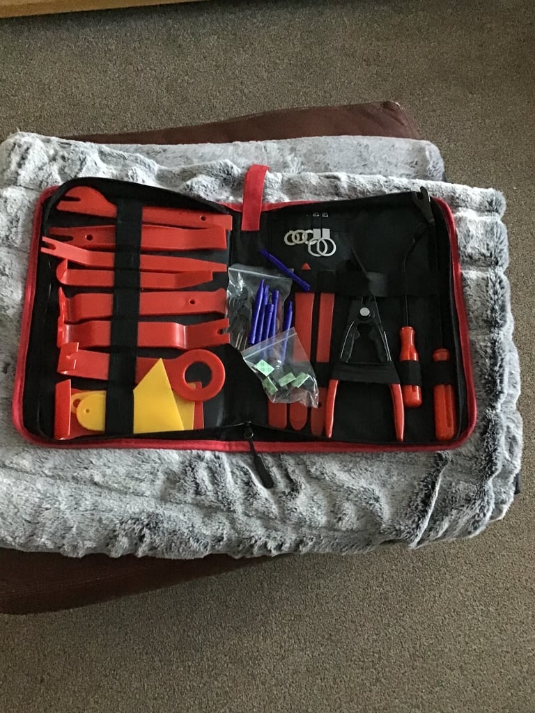 image for Auto trim removal kit