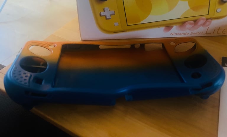 Nintendo Switch Lite (yellow) * mint condition*