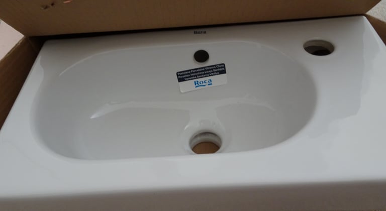 Roca Mini 1 Door Vanity Unit & Basin 450mm - Gloss White -  BRAND NEW still in BOX