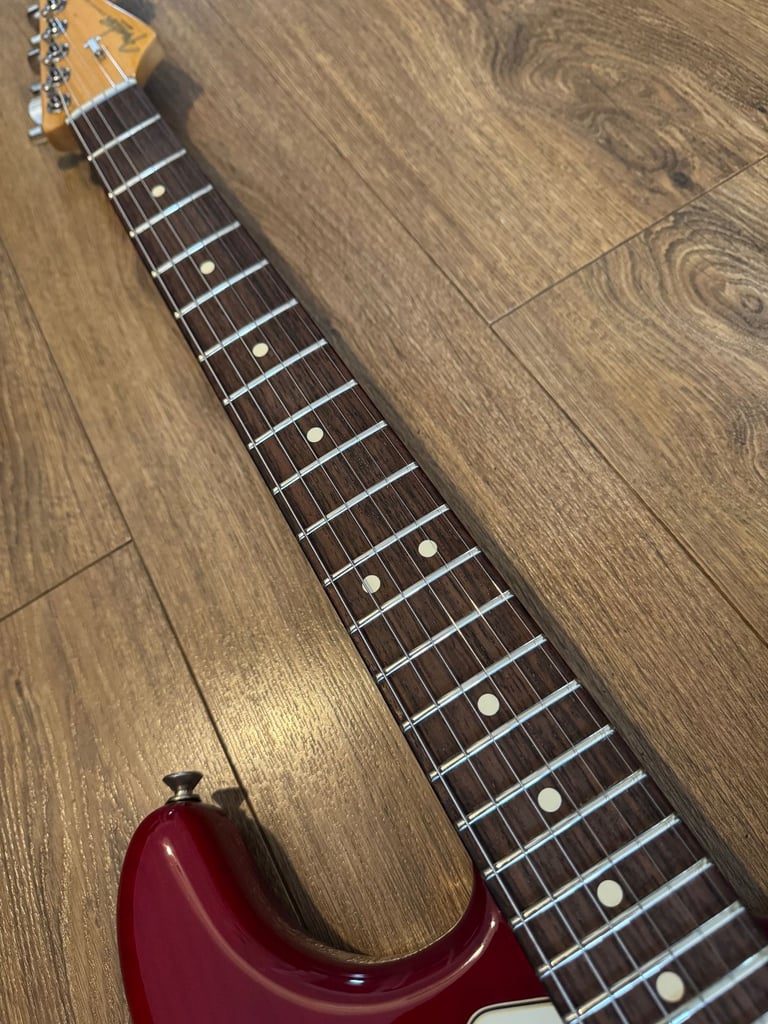 Fender GC USA Stratocaster Pro HSS – Crimson Red Transparent - Trades