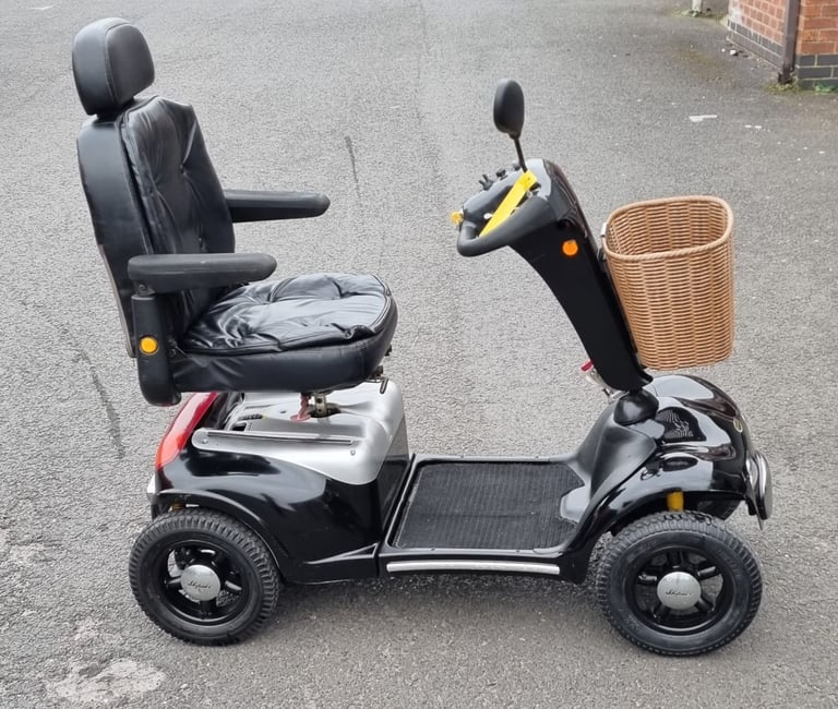 SHOPRIDER CORDOBA 8MPH ROAD, OFF ROAD, PAVEMENT Mobility scooter.