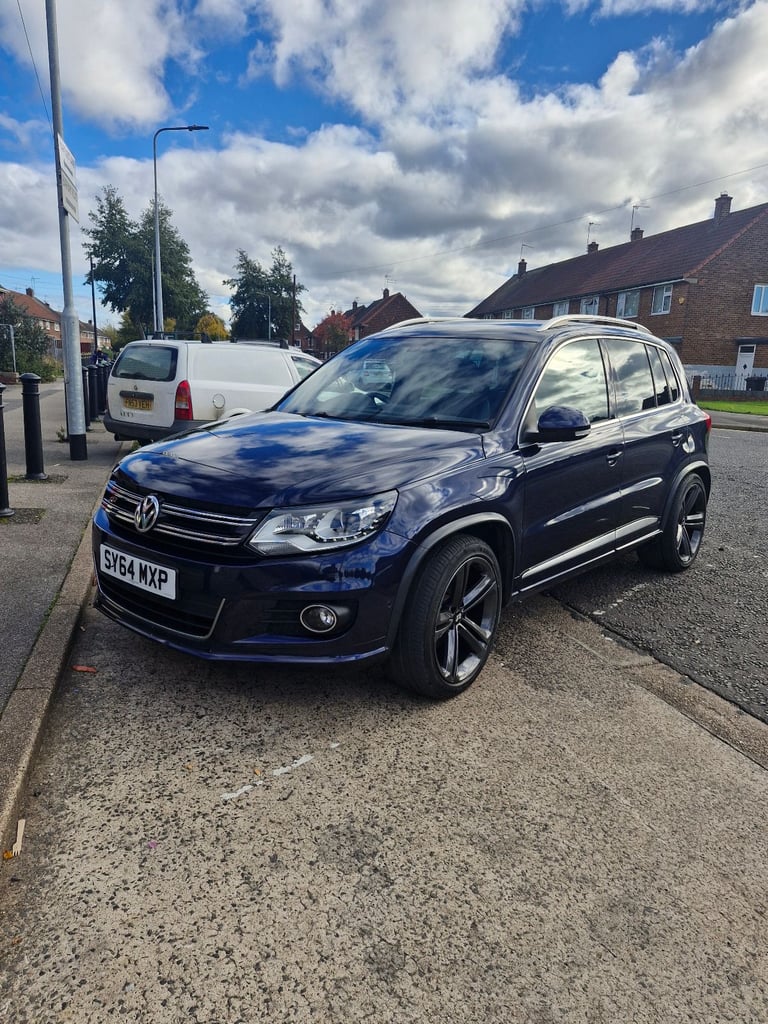 image for Volkswagen, TIGUAN, R LINE, Automatic, Estate, 2014, Semi-Auto, 1968 (cc), 5 doors