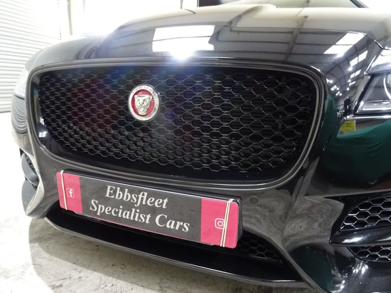 2015 Jaguar XF 2.0d [180] R-Sport 4dr Automatic **LOW MILEAGE*ONLY 15500 MILES FROM NEW** SALOON ...