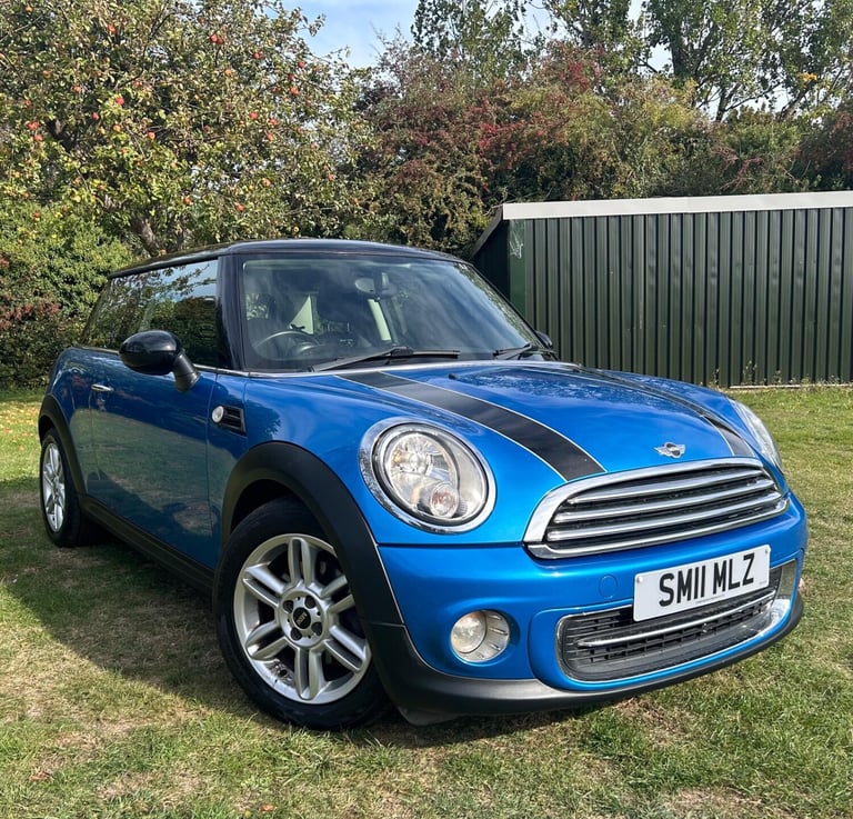 image for 2011 MINI Hatch 1.6 Cooper Pimlico Euro 5 (s/s) 3dr HATCHBACK Petrol Manual