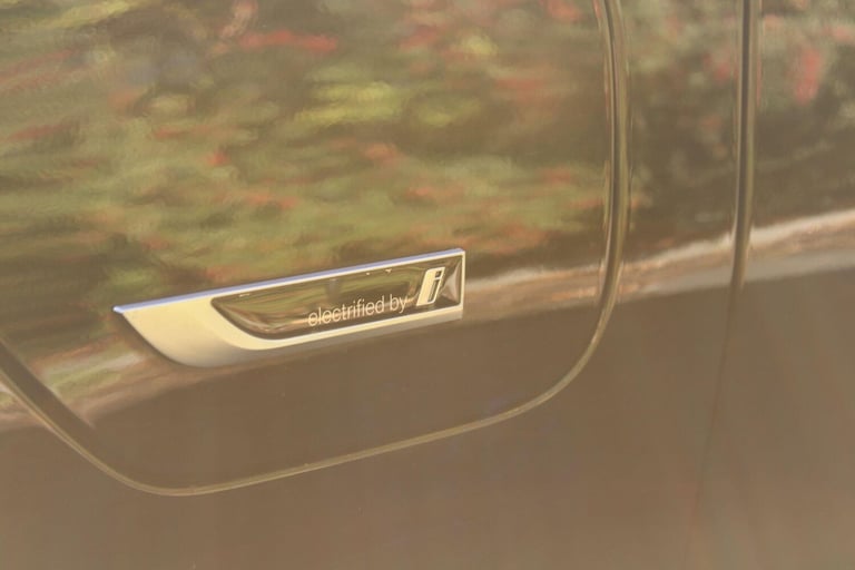 2021 BMW 3 Series 2.0 330e 12kWh M Sport Touring Auto Euro 6 (s/s) 5dr ESTATE Petrol/Electric Hyb...