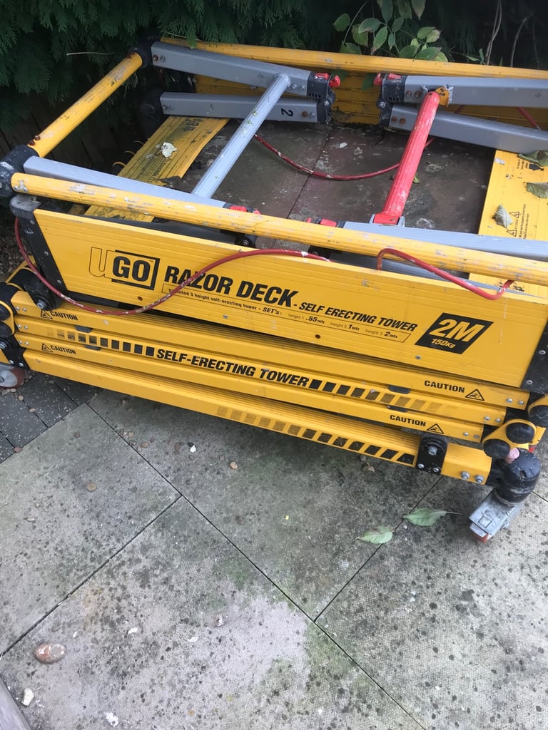 Ugo razor deck self erecting scaffold tower