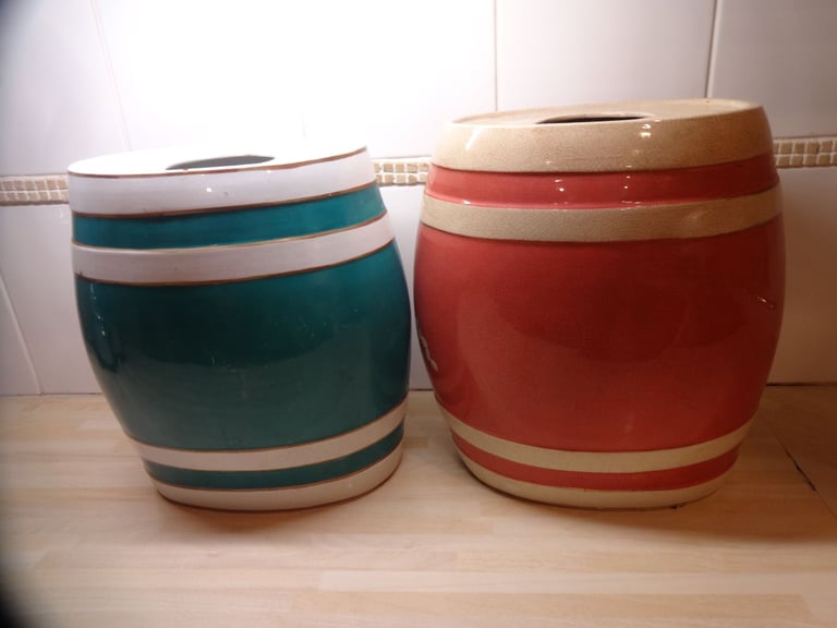VINTAGE IRONSTONE RUM / GIN BARRELS 