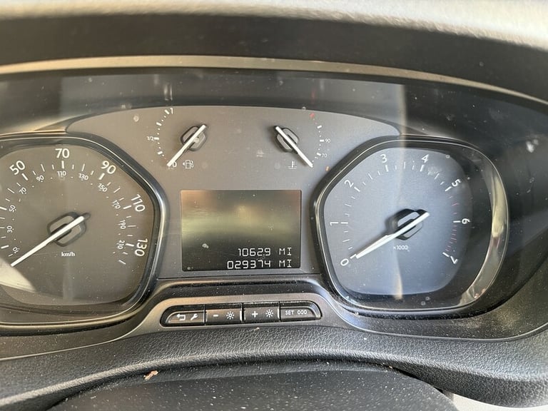 2023 Peugeot Expert BlueHDi 1000 Professional Premium + Panel Van Diesel Manual