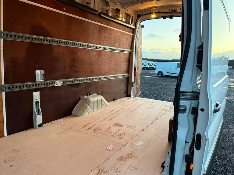 2022 Ford Transit 2.0 350 EcoBlue MHEV Leader Panel Van 5dr Diesel Manual RWD L4 H3 Euro 6 (s Pan...