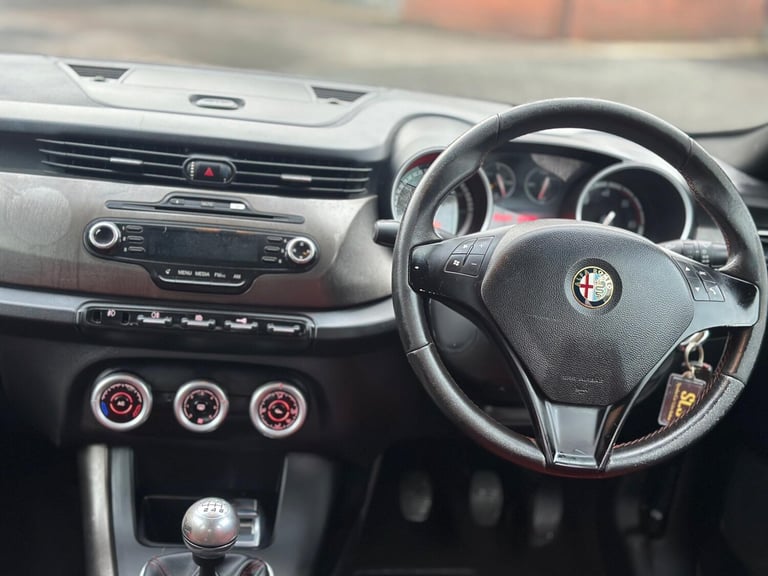 2014 Alfa Romeo Giulietta 1.6 JTDM-2 Collezione 5dr HATCHBACK DIESEL Manual