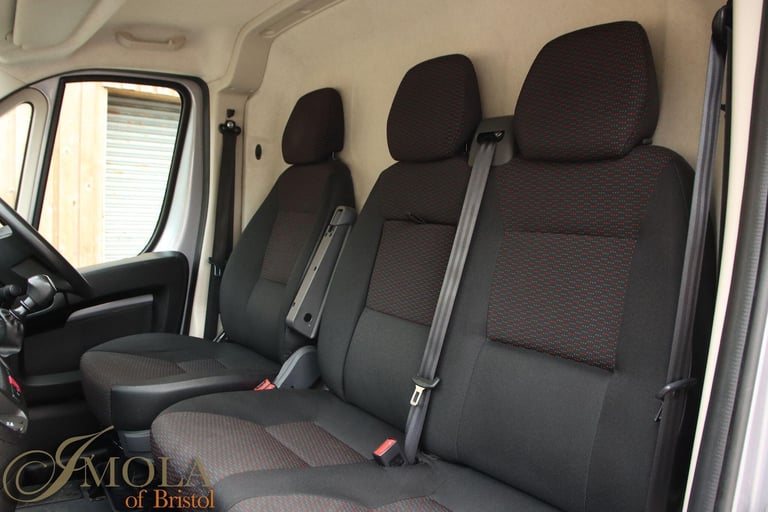 2020 Peugeot Boxer 2.2 BlueHDi 335 Professional L3 H2 Euro 6 (s/s) 5dr PANEL VAN Diesel Manual