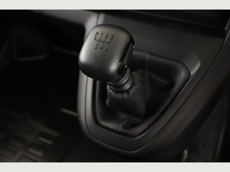 2025 Peugeot Expert 1.5 BlueHDi 120 Professional Van PANEL VAN DIESEL Manual