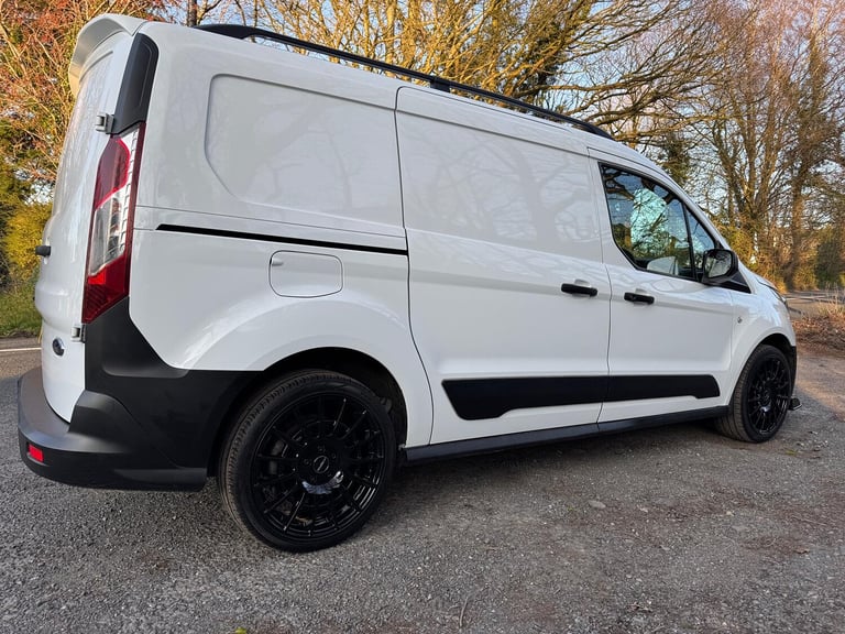 Ford Transit Connect 5 Seat Crewvan, Kombi .A/C, MSRT alloys, EU6