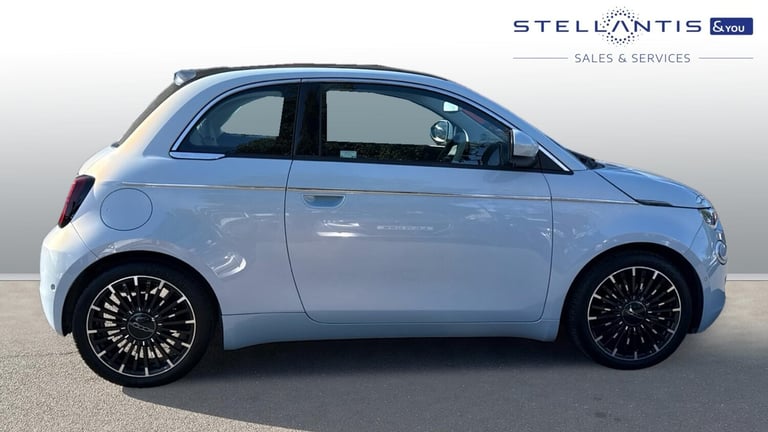 2022 Fiat 500e C 42kWh La Prima Convertible 2dr Electric Auto (118 ps) Convertible Electric Autom...