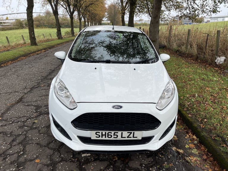 FORD FIESTA VAN 1.5 TDCi Sport 2015
