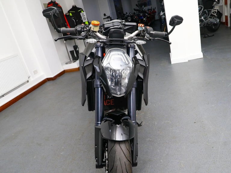2015 KTM 1290 Super Duke R 1290