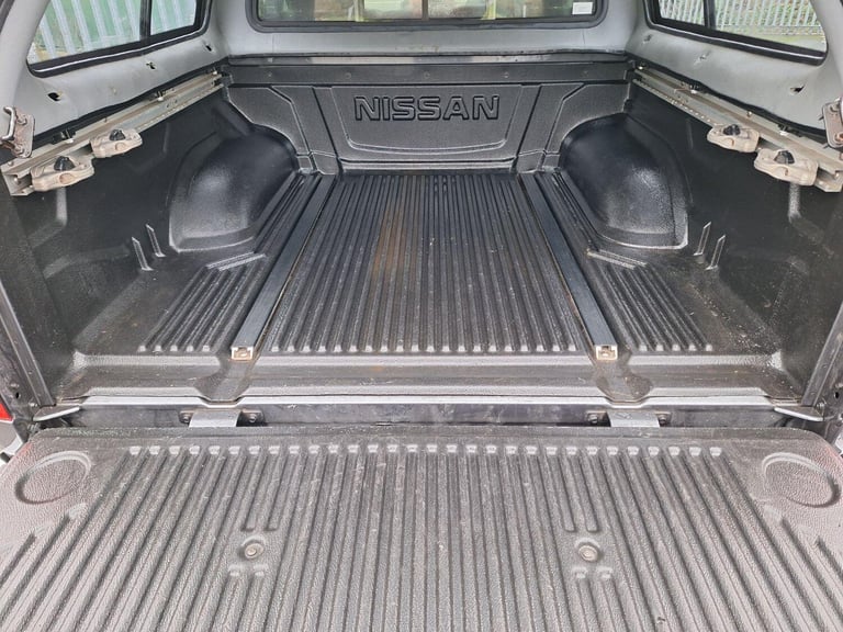 NISSAN NAVARA 2.5 dCi Tekna 2016