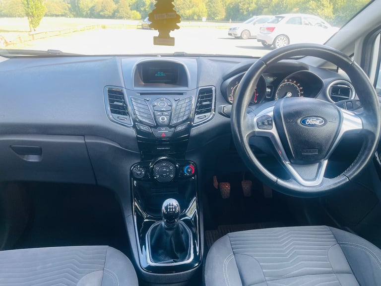 Ford FIESTA 2015, Manual 1.25 petrol, long mot, px or swap possible, 5 doors