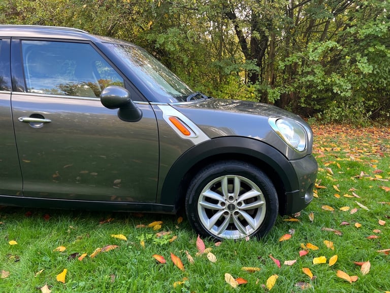 2011 MINI Countryman 1.6 Cooper 5dr Auto HATCHBACK Petrol Automatic