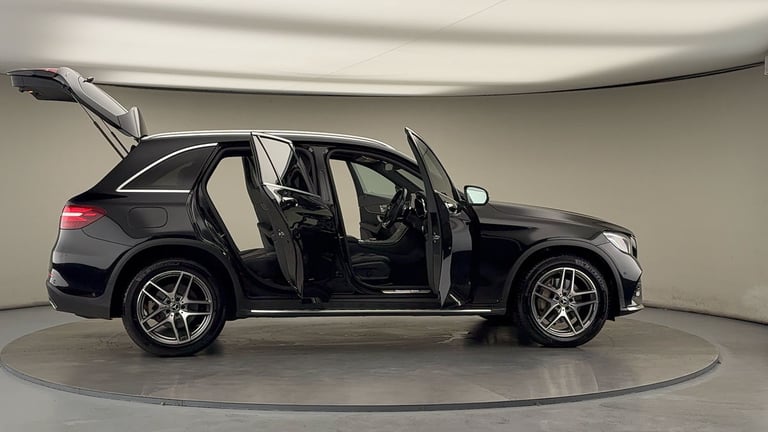 2017 Mercedes-Benz GLC 2.1 GLC220d AMG Line (Premium) SUV 5dr Diesel G-Tronic 4MATIC Euro 6 (s/s)...