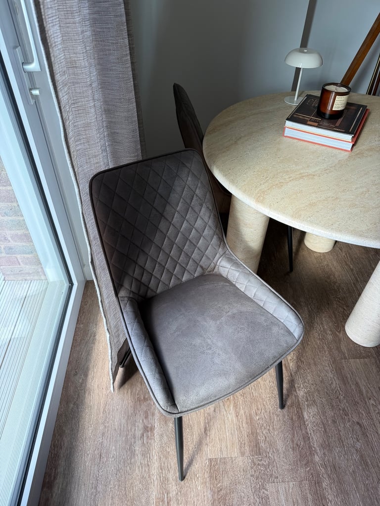 Next chair 