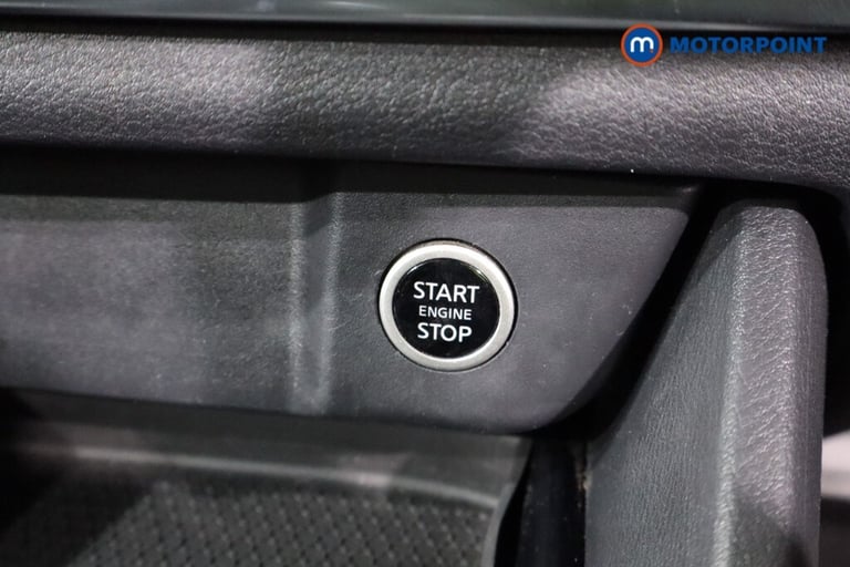 2022 Nissan Qashqai 1.3 DiG-T MH Acenta Premium 5dr SUV Petrol Manual