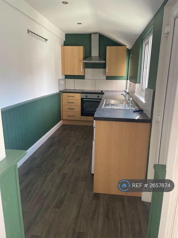 image for 1 bedroom flat in Grange Avenue, Leeds, LS7 (1 bed) (#2657874)