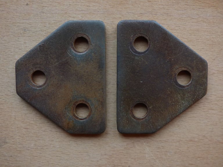 image for x2 OE FORD CAPRI DOOR HINGE PLATE REINFORCEMENT 74EBT228K37AA 1974 ON