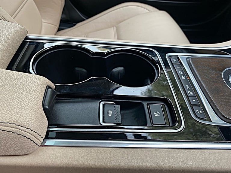 2015 Jaguar XE 2.0 Prestige 4dr Auto SALOON Petrol Automatic