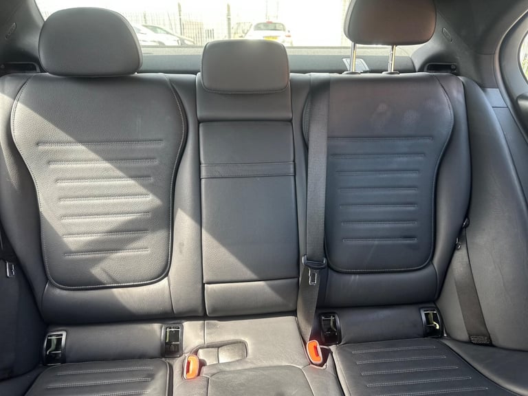 2022 Mercedes-Benz C Class 2.0 C220dh MHEV AMG Line G-Tronic+ Euro 6 (s/s) 4dr SALOON Diesel/Elec...