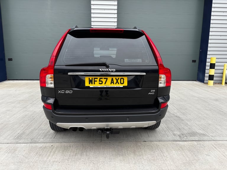 VOLVO XC90 2.4 D5 SE 2007 57 AUTOMATIC 7 SEATER IN BLACK 
