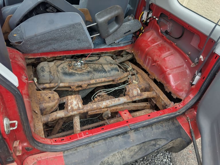 Suzuki, JIMNY, Estate, 2002, Manual, 1328 (cc), 3 doors
