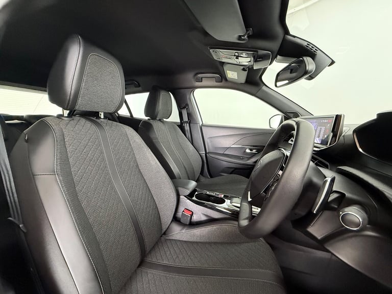 2023 Peugeot 2008 1.2 PureTech 130 Allure 5dr EAT8 HATCHBACK PETROL Automatic