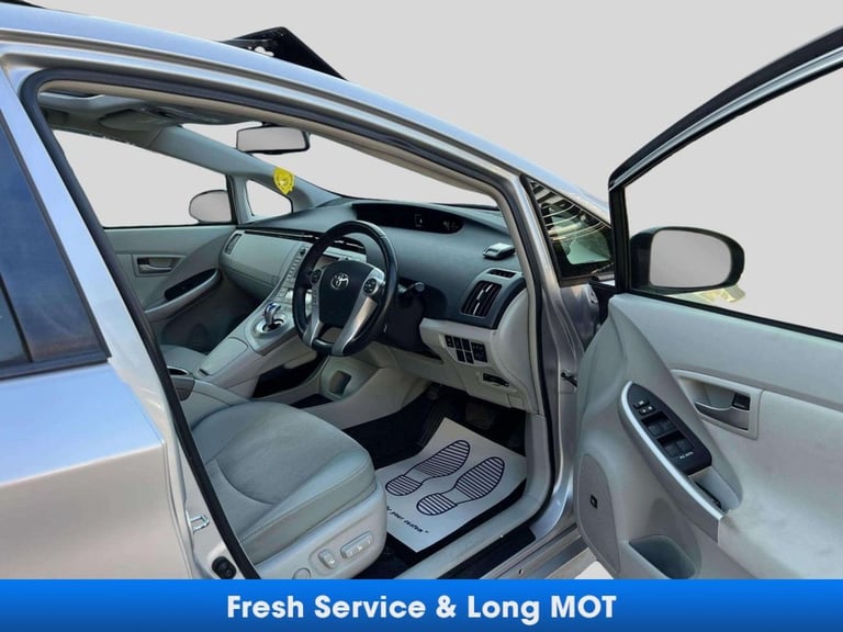 2013 Toyota Prius  1.8 VVT-h T Spirit CVT Euro 5 (s/s) 5dr Hatchback HYBRID ELECTRIC Automatic