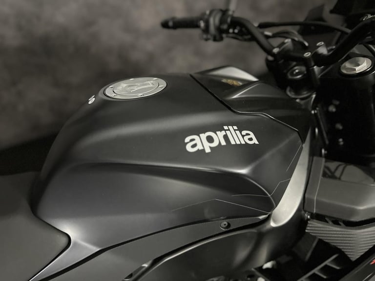 Aprilia Tuon 125 2025 **Official Aprilia Dealer for Staffordshire**