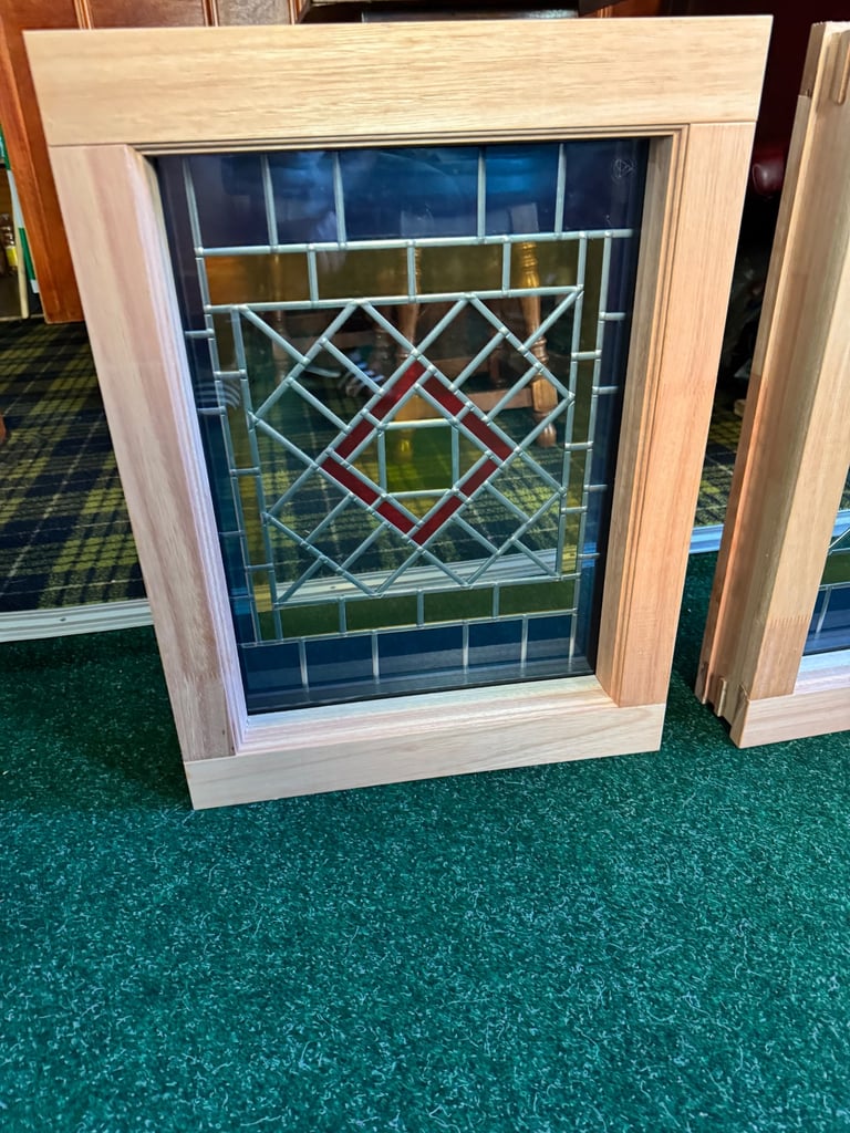Hardwood stained glass windows 