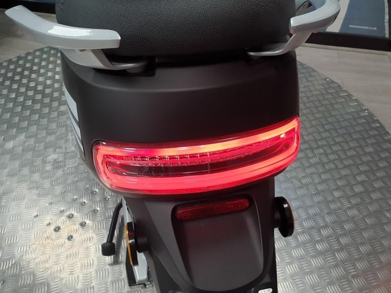 Full Electric Scooter MGB G1 50cc equivalent