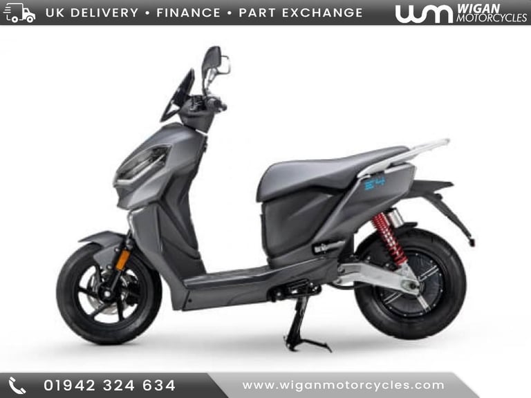 MGB E4 1200W 45kmh Long Range - £600 off | Road Legal Electric Scooter