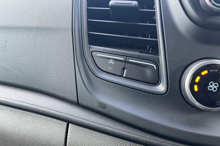 2023 Ford Transit 460 Leader AUTO L4 H3 ELWB High Roof 17 Seat Minibus RWD 2.0 EcoBlue 165ps, Min...