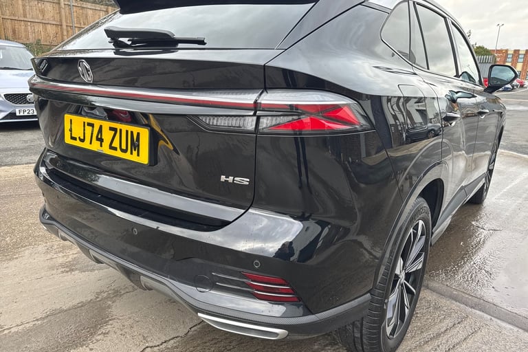 2025 MG MG HS 106287 Hatchback Petrol Automatic