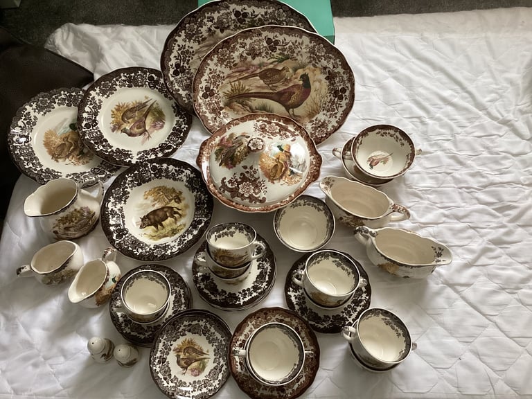 image for Vintage Spode Worcester royal palissy game series 