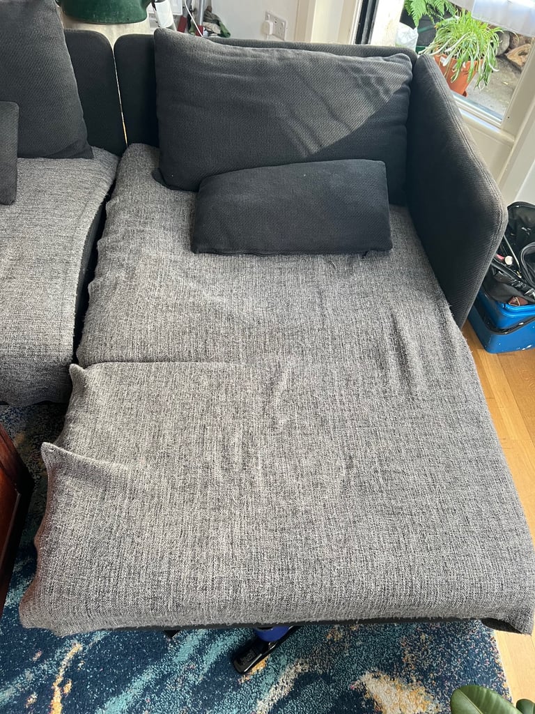Free sofa 1st come first served w11