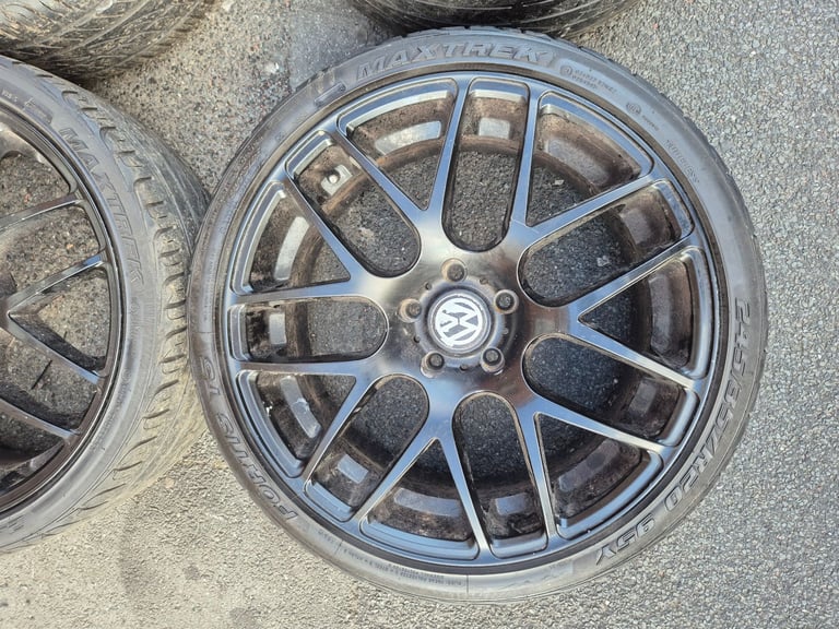 🌟20 inch Vw t5 Alloy Wheels with MATCHING TYRES 7m++ 5x120