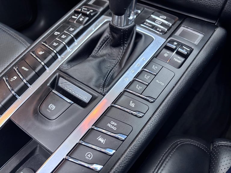 2016 Porsche Macan 3.0 V6 S PDK 4WD Euro 6 (s/s) 5dr ESTATE Petrol Automatic