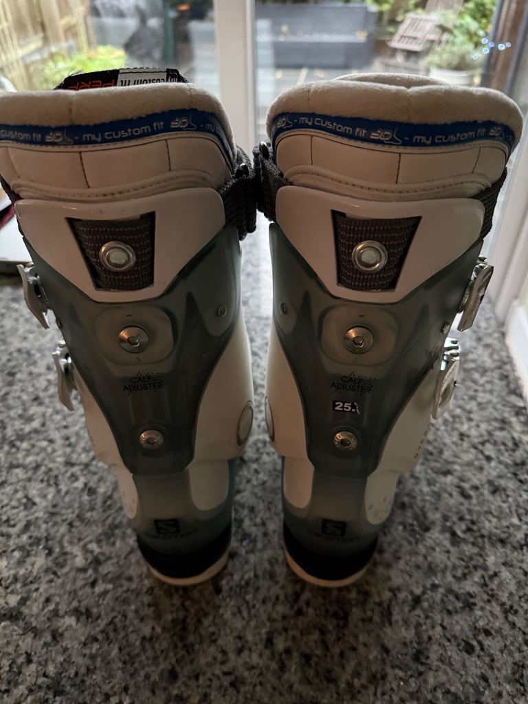 Ladies Ski Boots